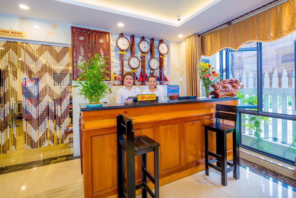 La Maison Danang Beach Hotel Eksteriør billede